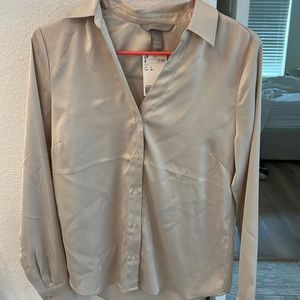 H&M button up beige satin blouse